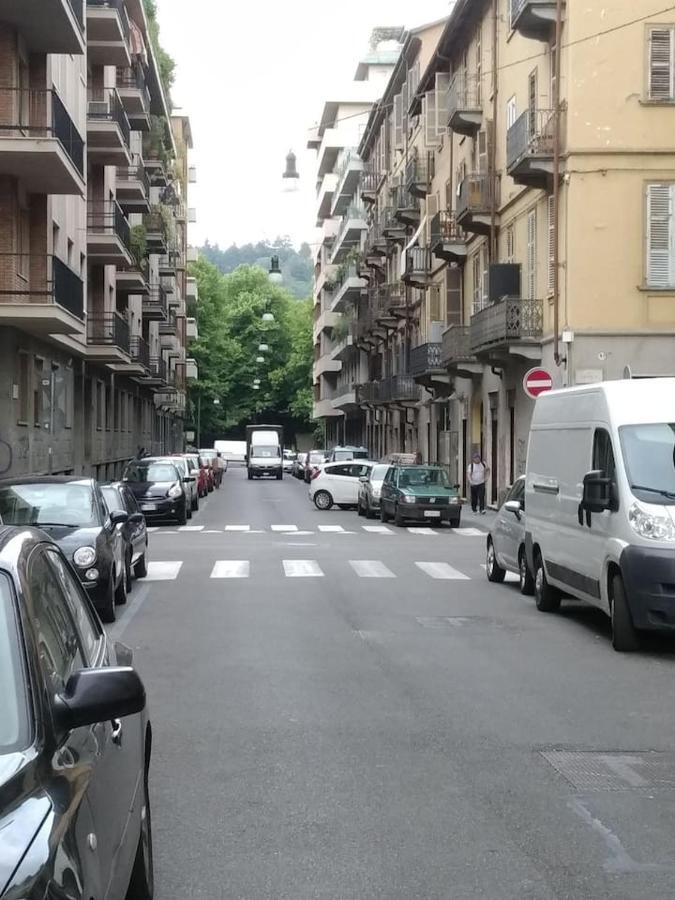 Appartement Mansarda Al Valentino à Turin Extérieur photo