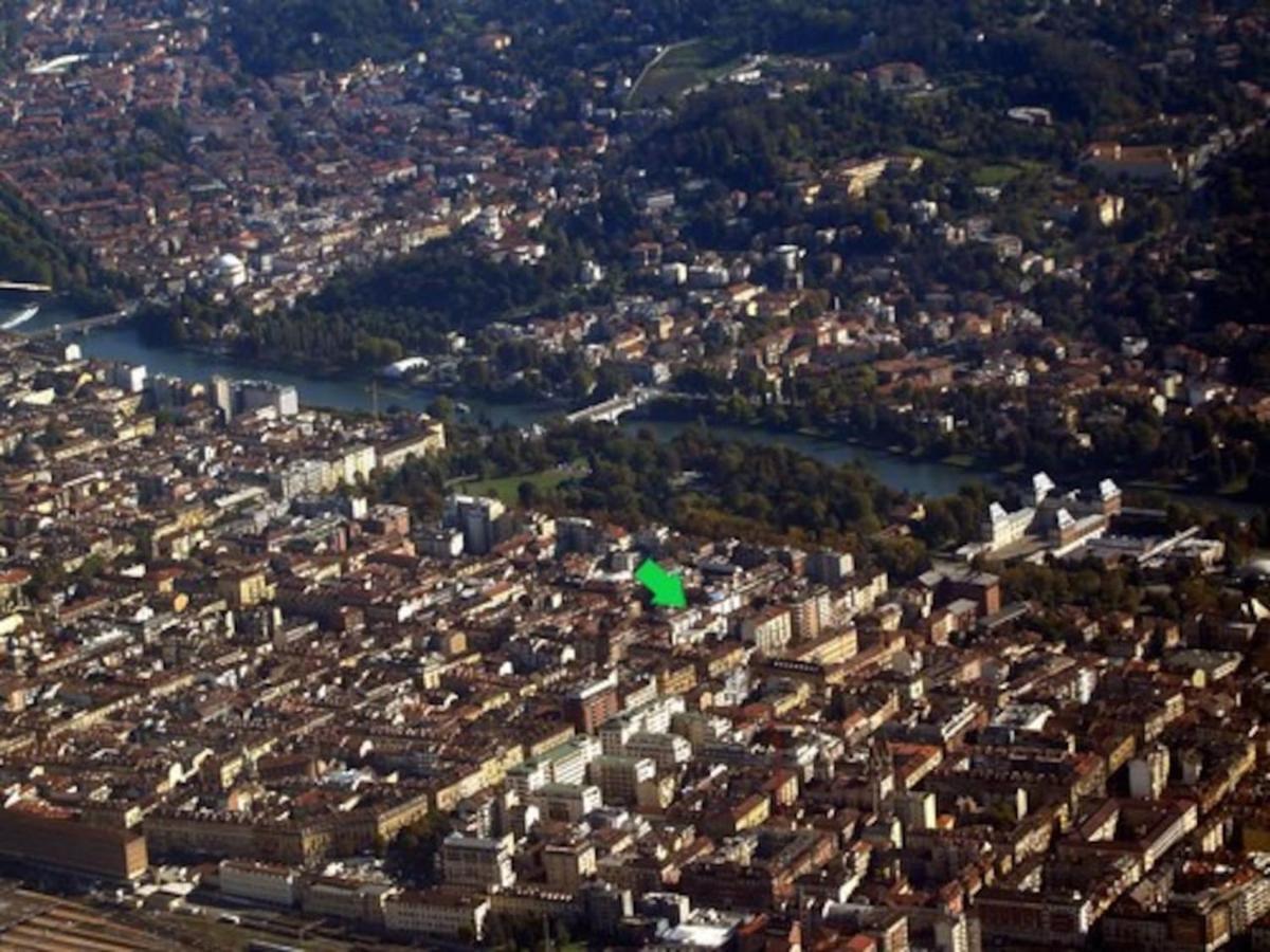 Appartement Mansarda Al Valentino à Turin Extérieur photo